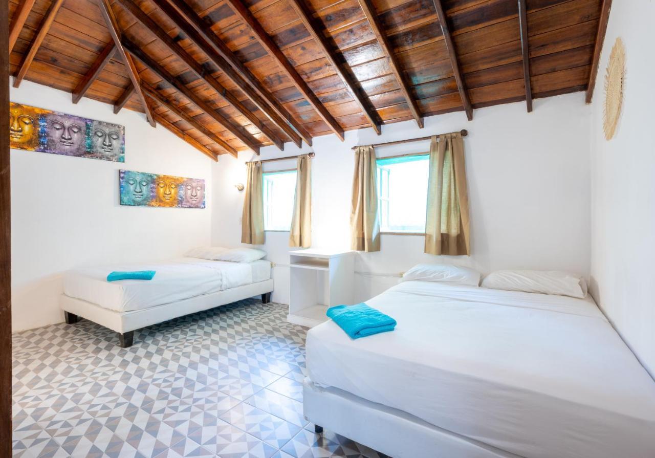 Casa Del Sol Hostel มอนตาญิตาร์ ภายนอก รูปภาพ