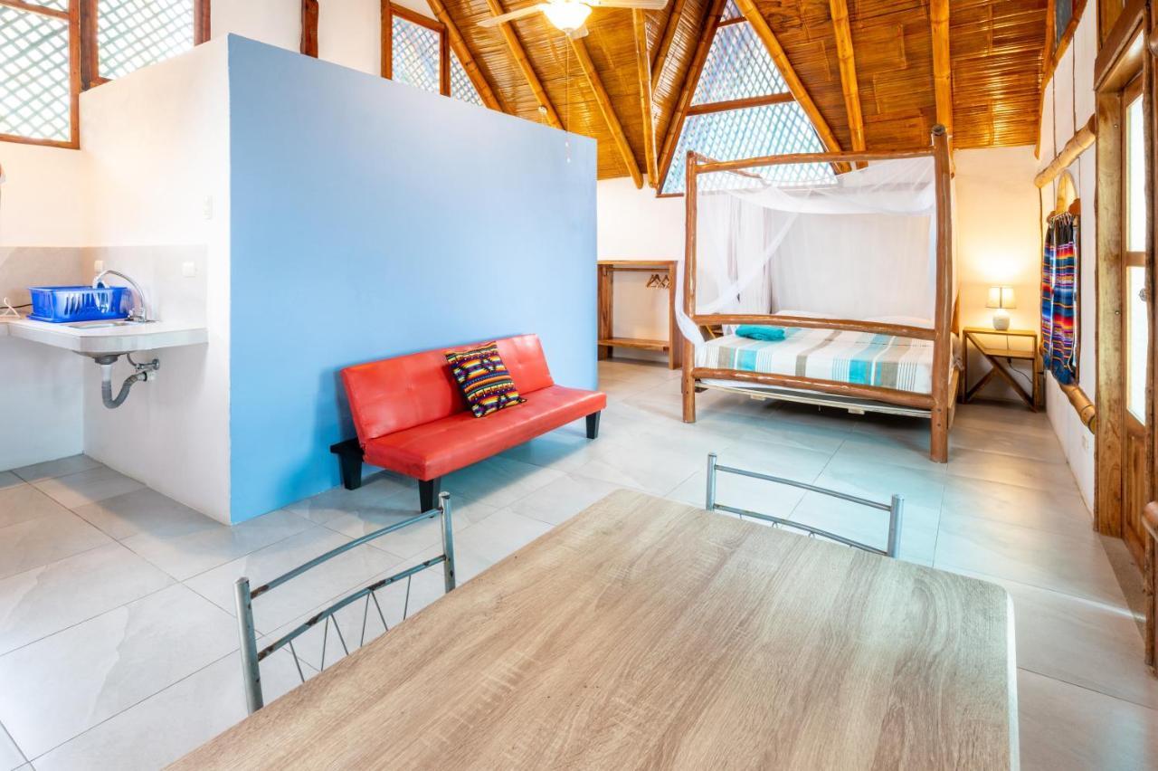 Casa Del Sol Hostel มอนตาญิตาร์ ภายนอก รูปภาพ