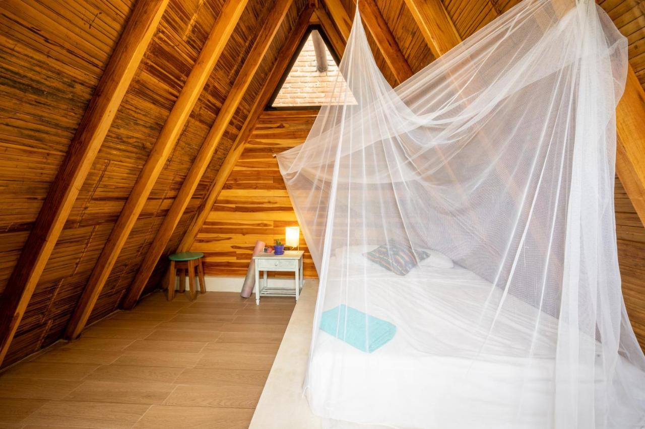 Casa Del Sol Hostel มอนตาญิตาร์ ภายนอก รูปภาพ